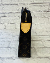 Load image into Gallery viewer, Louis Vuitton Murakami Large Toiletry Pouch
