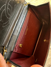 Load image into Gallery viewer, Chanel Vintage Black Lambskin Single Flap