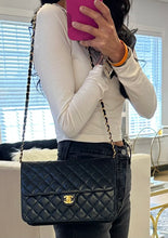 Load image into Gallery viewer, Chanel Vintage Black Lambskin Single Flap