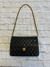 Load image into Gallery viewer, Chanel Vintage Black Lambskin Single Flap