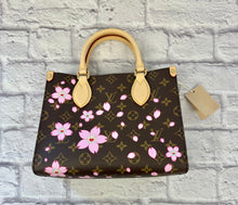 Load image into Gallery viewer, Louis Vuitton Murakami OnTheGo PM
