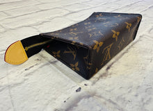 Load image into Gallery viewer, Louis Vuitton x Murakami Small Toiletry Pouch