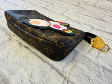 Load image into Gallery viewer, Louis Vuitton Murakami Pochette Accessories