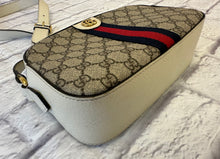 Load image into Gallery viewer, Gucci GG Supreme Ophidia Crossbody