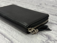 Load image into Gallery viewer, Gucci Black Studded Soho Wallet
