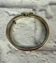 Load image into Gallery viewer, Hermes Rose Candeu H Clic Bracelet GM
