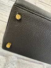 Load image into Gallery viewer, Hermes Kelly 28 Black Togo Reoturne with Gold Hardware
