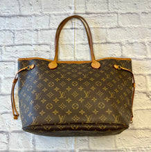 Load image into Gallery viewer, Louis Vuitton Monogram Neverfull MM
