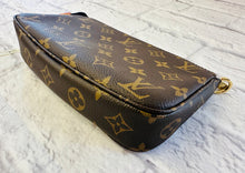 Load image into Gallery viewer, Louis Vuitton Murakami Pochette Accessories
