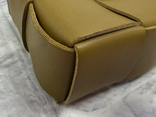 Load image into Gallery viewer, Bottega Acorn Candy Cassette Crossbody
