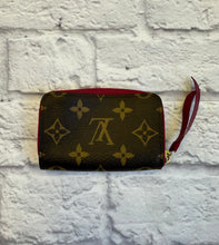 Load image into Gallery viewer, Louis Vuitton Fuchsia Monogram Zippy Multicartes Wallet
