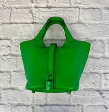 Load image into Gallery viewer, Hermes Picotin Lock 18 Bamboo Clemence Leather Metallic Green Hardware
