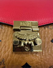 Load image into Gallery viewer, MCM Visetos Millie Chain Crossbody
