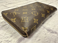 Load image into Gallery viewer, Louis Vuitton Monogram Zip Around Organizer Wallet
