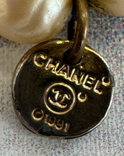 Load image into Gallery viewer, Chanel Vintage Faux Pearl Necklace
