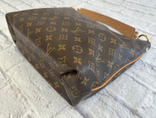 Load image into Gallery viewer, Louis Vuitton Monogram Sully MM
