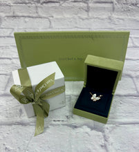 Load image into Gallery viewer, Van Cleef &amp; Arpels Two Butterfly pendant necklace in 18K rose gold with mother-of-pearl and diamonds
