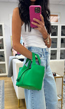 Load image into Gallery viewer, Hermes Picotin Lock 18 Bamboo Clemence Leather Metallic Green Hardware
