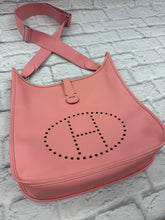 Load image into Gallery viewer, Hermes Evelyne Pink GM
