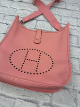 Load image into Gallery viewer, Hermes Evelyne Pink GM
