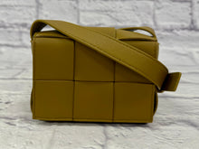 Load image into Gallery viewer, Bottega Acorn Candy Cassette Crossbody
