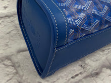 Load image into Gallery viewer, Goyard Blue Bonbonnière Bag
