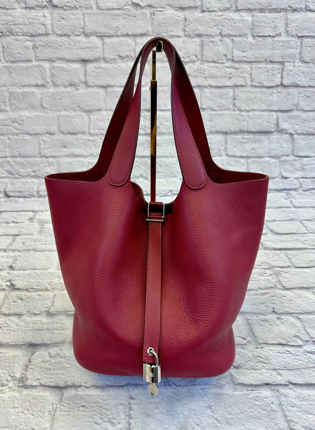 Hermes Red Clemence Leather Picotin 22