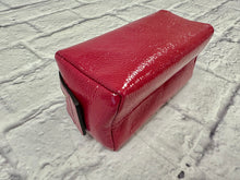 Load image into Gallery viewer, Gucci Berry Patent Makeup Case
