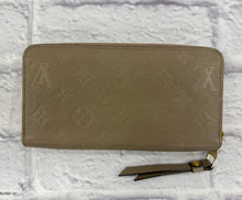 Load image into Gallery viewer, Louis Vuitton Turtledove Full Zip Wallet

