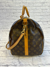 Load image into Gallery viewer, Louis Vuitton Keepall Monogram Bandoliere 55
