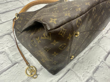 Load image into Gallery viewer, Louis Vuitton Monogram Artsy MM
