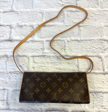 Load image into Gallery viewer, Louis Vuitton Monogram Pochette Twin GM
