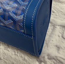 Load image into Gallery viewer, Goyard Blue Bonbonnière Bag
