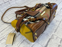 Load image into Gallery viewer, Burberry House Check Gladstone Tote
