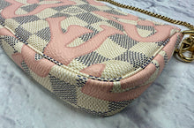 Load image into Gallery viewer, Louis Vuitton Limited Edition Mini Pochette
