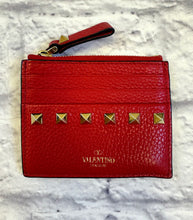 Load image into Gallery viewer, Valentino Rockstud Calfskin Cardholder With Zipper
