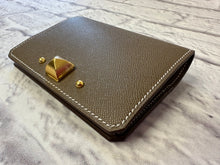 Load image into Gallery viewer, Hermes Medor Etoupe Gray Studded Card Holder
