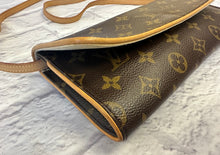 Load image into Gallery viewer, Louis Vuitton Monogram Pochette Twin GM
