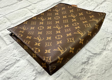 Load image into Gallery viewer, Louis Vuitton Monogram Toiletry 26
