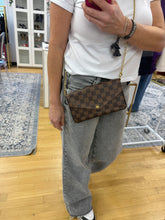 Load image into Gallery viewer, Louis Vuitton Damier Ebene Pochette Felice
