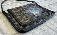 Load image into Gallery viewer, Goyard Goyardine Plumet Wallet Clutch Black
