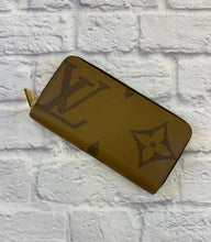 Load image into Gallery viewer, Louis Vuitton Full Zip Giant Monogram Wallet
