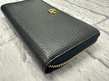 Load image into Gallery viewer, Gucci Black Leather Full Zip Wallet
