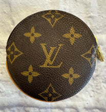 Load image into Gallery viewer, Louis Vuitton Monogram Coin Pouch
