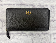 Load image into Gallery viewer, Gucci Black Leather Full Zip Wallet
