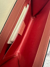 Load image into Gallery viewer, Gucci Animalier Broadway Tiger Head Clutch
