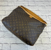 Load image into Gallery viewer, Louis Vuitton Monogram Delightful MM
