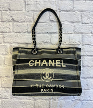 Load image into Gallery viewer, Chanel Knit Striped Small Deauville
