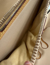 Load image into Gallery viewer, Louis Vuitton
