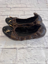 Load image into Gallery viewer, Louis Vuitton Monogram Patent Cap Toe Ballet Flats, Size 36.5
